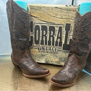 Corral women 7 goat overlay cowgirl boots